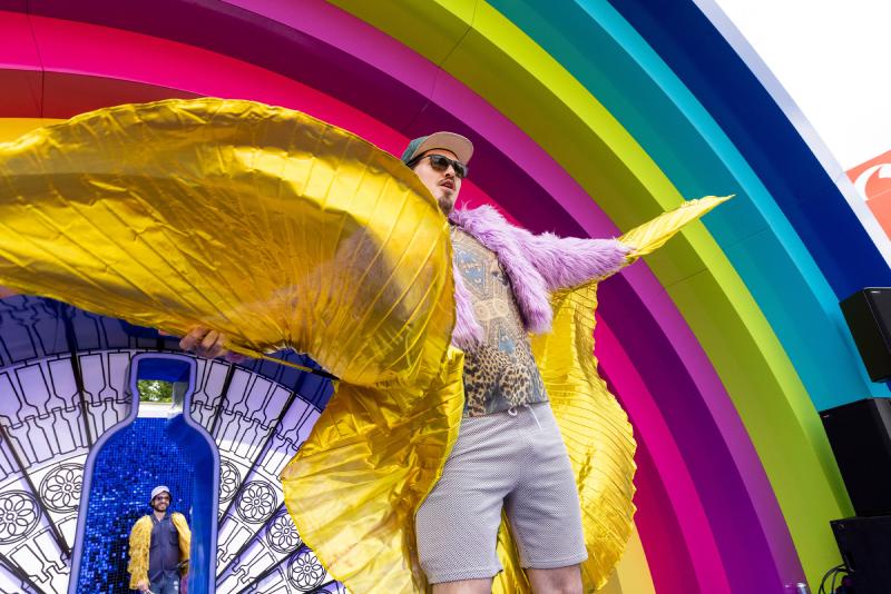 Club Rainbow detail