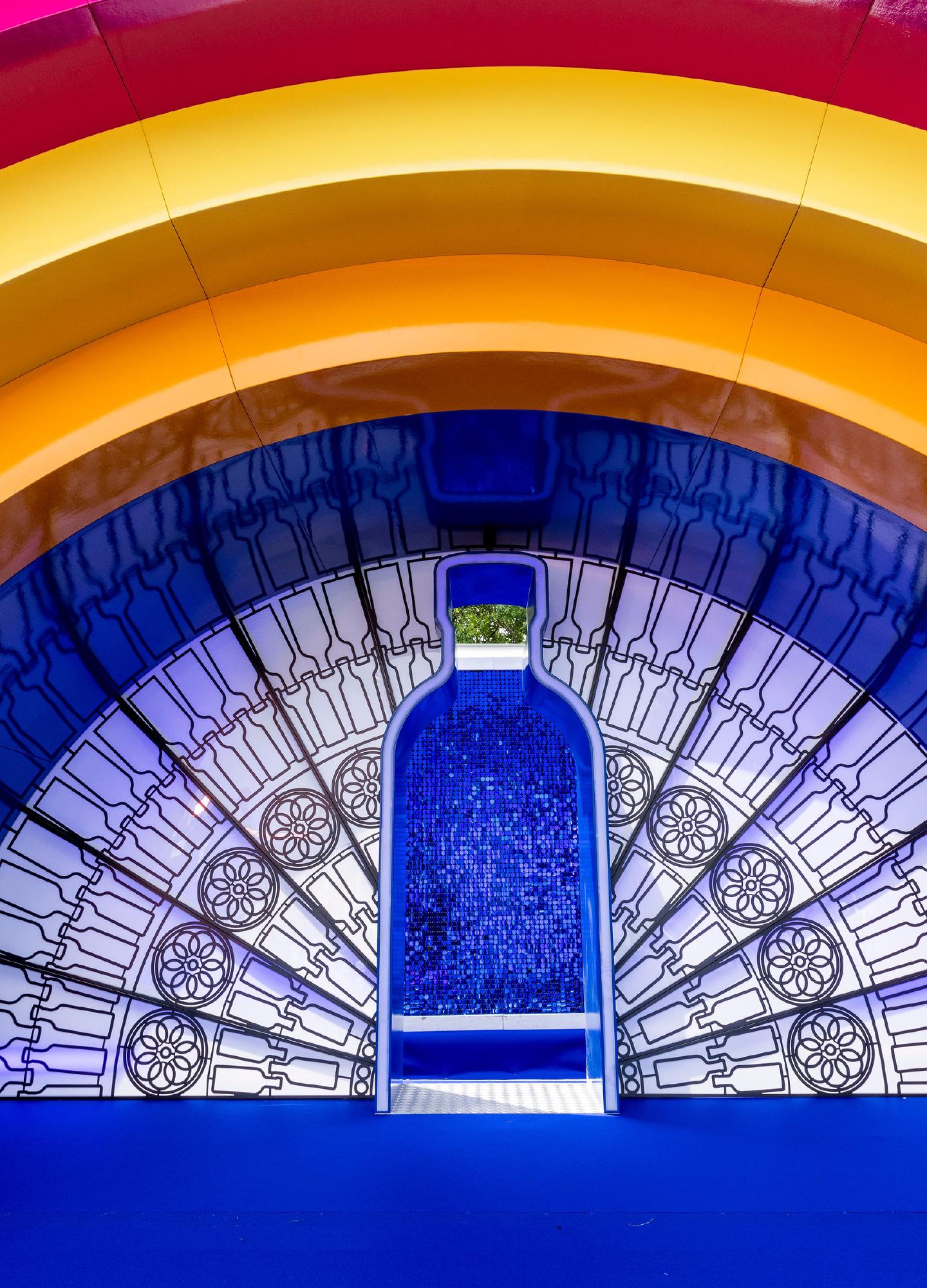 Club Rainbow detail
