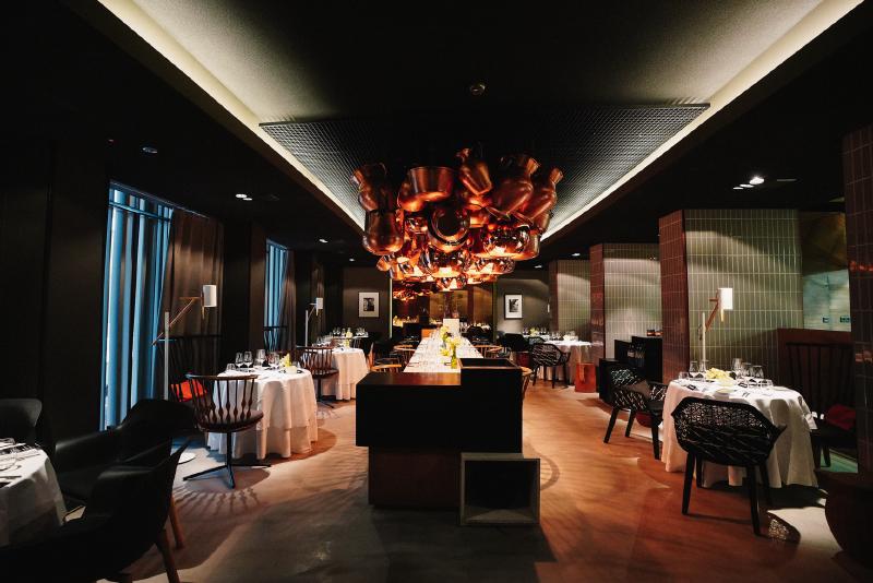 Harman Kardon Suites moment
