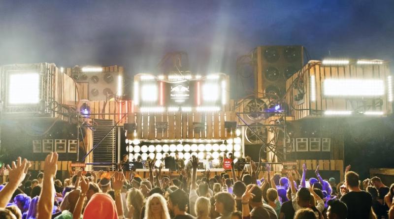 ID&T stage detail